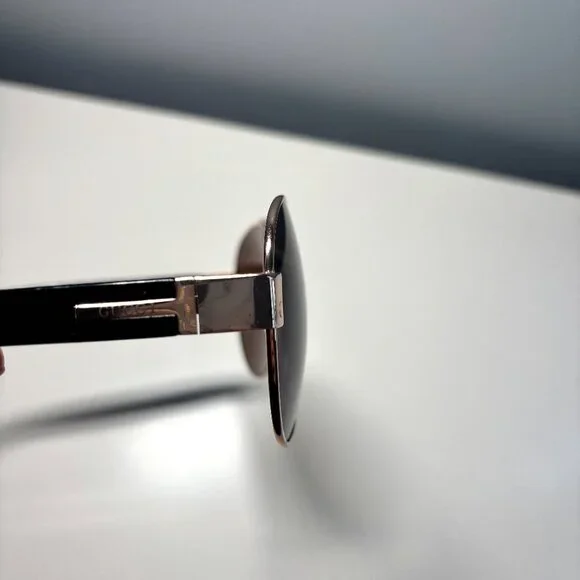 Gucci CD029 Aviator Sunglasses – Gold Frame, Brown Gradient Lenses - Picture 3 of 8